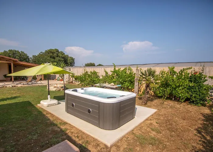 Villa La Cesa & Villino La Casetta Holiday Houses Con Jacuzzi